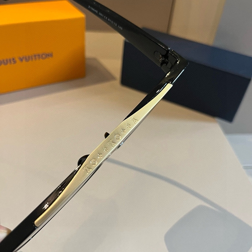 ルイヴィトンサングラス着用イメージ